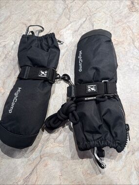 Kids Medium Black Insulated Ski Mittens